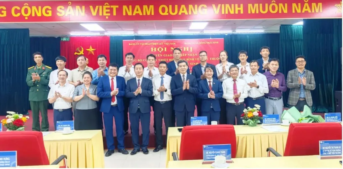Chuyển giao Đảng bộ Công ty Nhiệt điện Thái Bình về trực thuộc Đảng bộ xã Đông Thái Ninh, tỉnh Hưng Yên