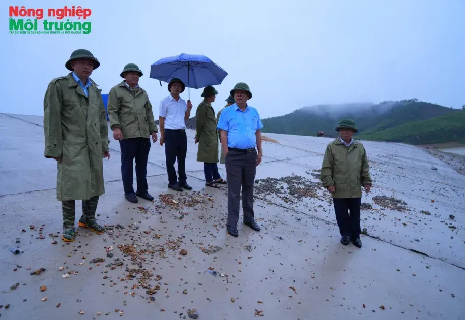 Nghệ An triển khai 9 nhiệm vụ trọng tâm ứng phó thiên tai, thích ứng biến đổi khí hậu trong giai đoạn mới