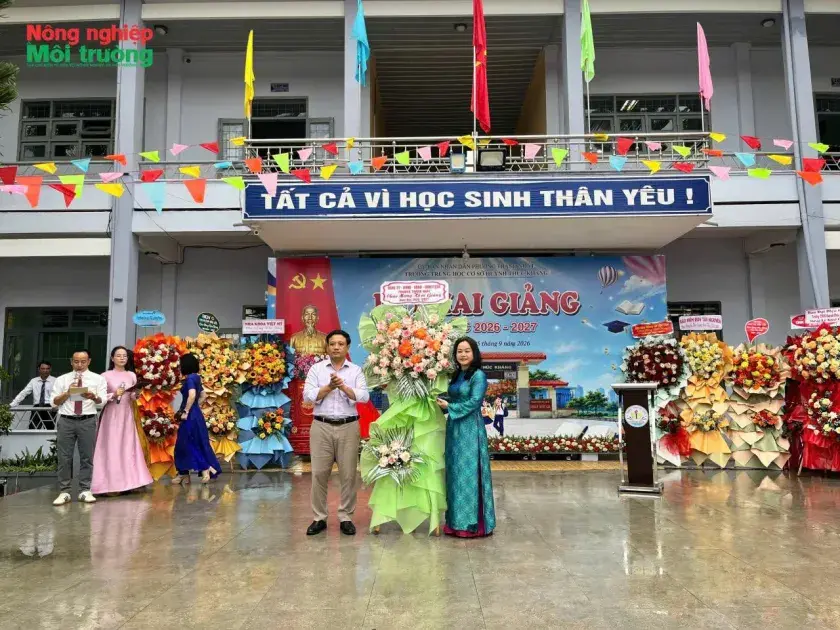 Đắk Lắk rộn ràng tiếng trống khai trường năm học mới