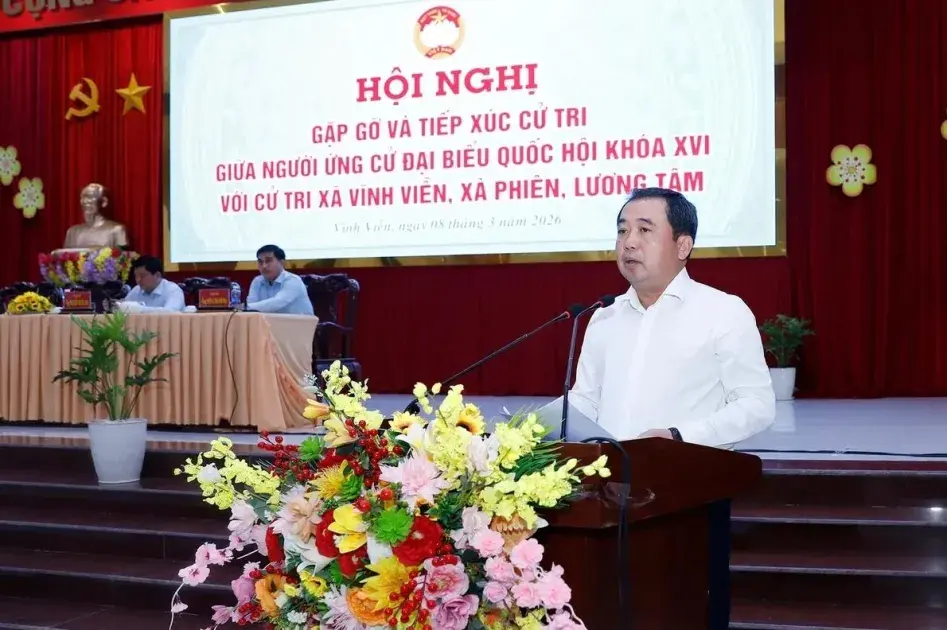 Ủy viên Bộ Chính trị Trần Đức Thắng tiếp xúc cử tri xã Vĩnh Viễn