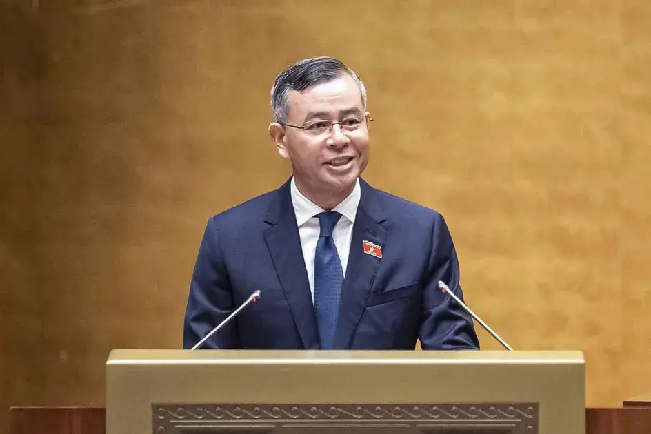 Xem xét giảm thuế với xăng, dầu về 0 đến hết tháng 6/2026