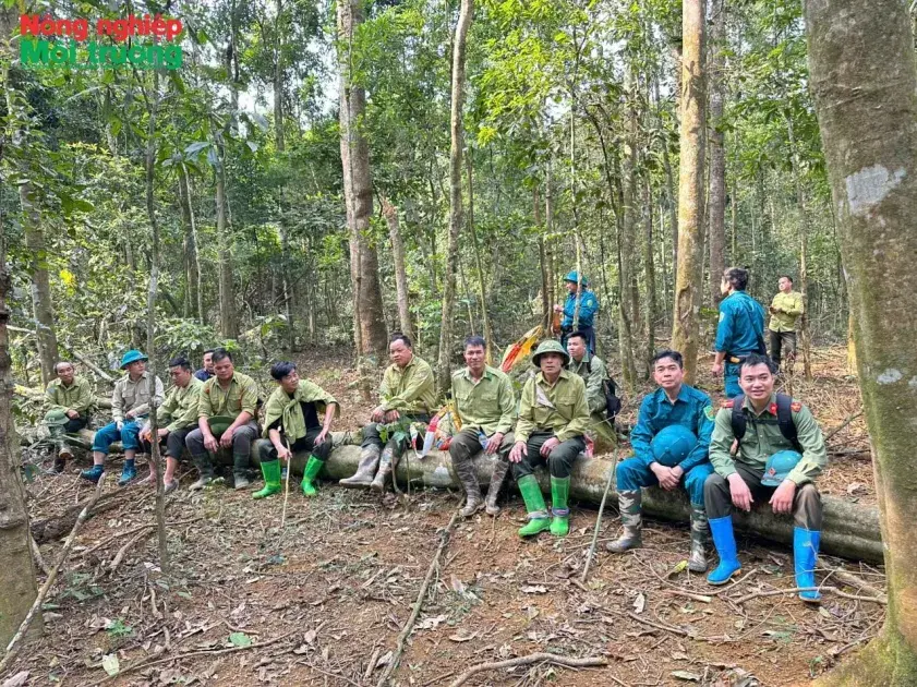 Bài 28: Bảo vệ màu xanh rừng đặc dụng Thượng Tiến