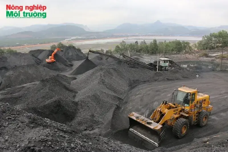Cơ chế đặc thù cho phép khai thác than vượt công suất
