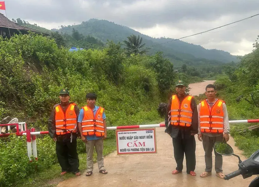 Mưa lớn gây chia cắt khu vực biên giới Quảng Trị