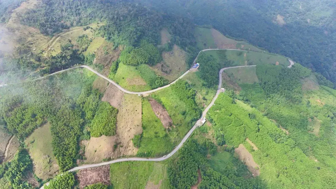 Mở đường qua đèo Violak, Quảng Ngãi thúc đẩy du lịch sinh thái và kinh tế miền núi