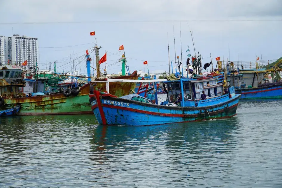 Khánh Hòa hỗ trợ giải bản tàu cá, chuyển đổi nghề cho ngư dân
