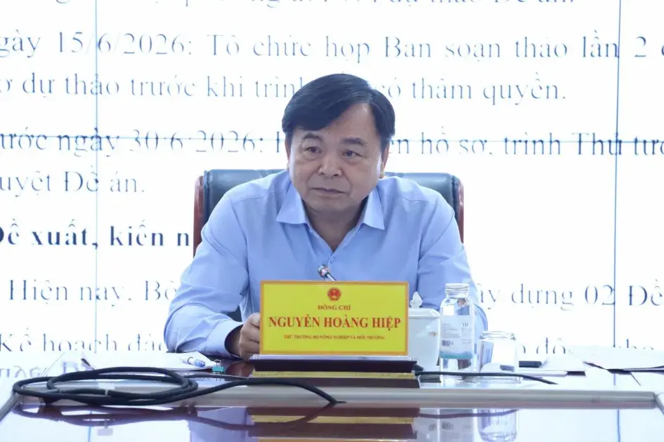 Xây dựng nguồn nhân lực đáp ứng yêu cầu tái cơ cấu ngành và phát triển bền vững