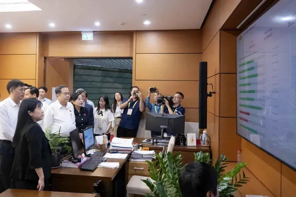 Tính đến 20 giờ ngày 15/3, trên 76 triệu cử tri cả nước đã tham gia bỏ phiếu