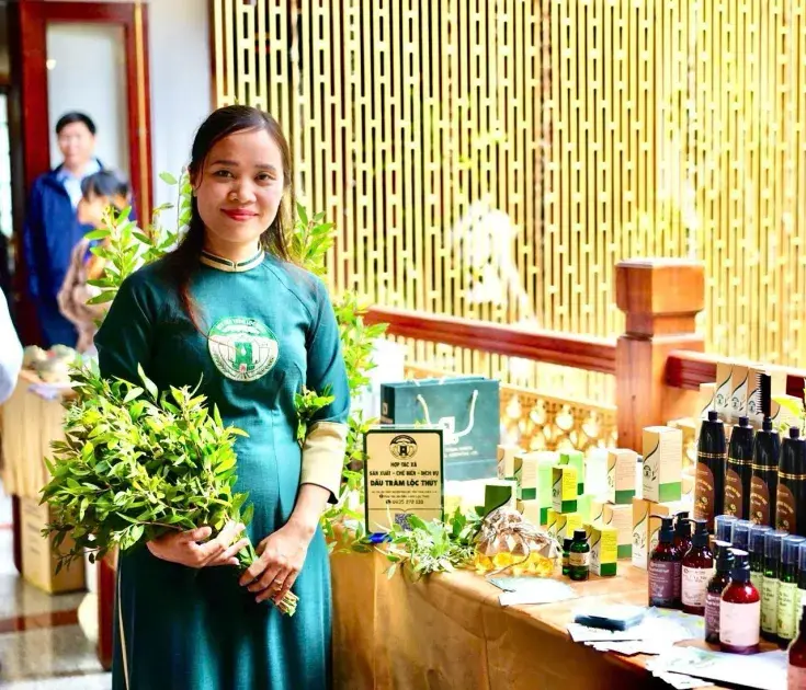 Dầu tràm Lộc Thủy: Gìn giữ nét xưa, nâng tầm giá trị