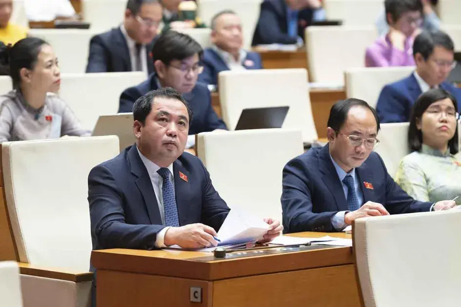 Đặt đổi mới sáng tạo, khoa học công nghệ làm động lực trung tâm