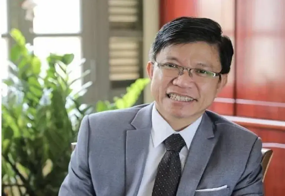 Chính phủ Pháp vinh danh GS, TS. Hoàng Anh Tuấn với Huân chương Cành cọ Hàn lâm