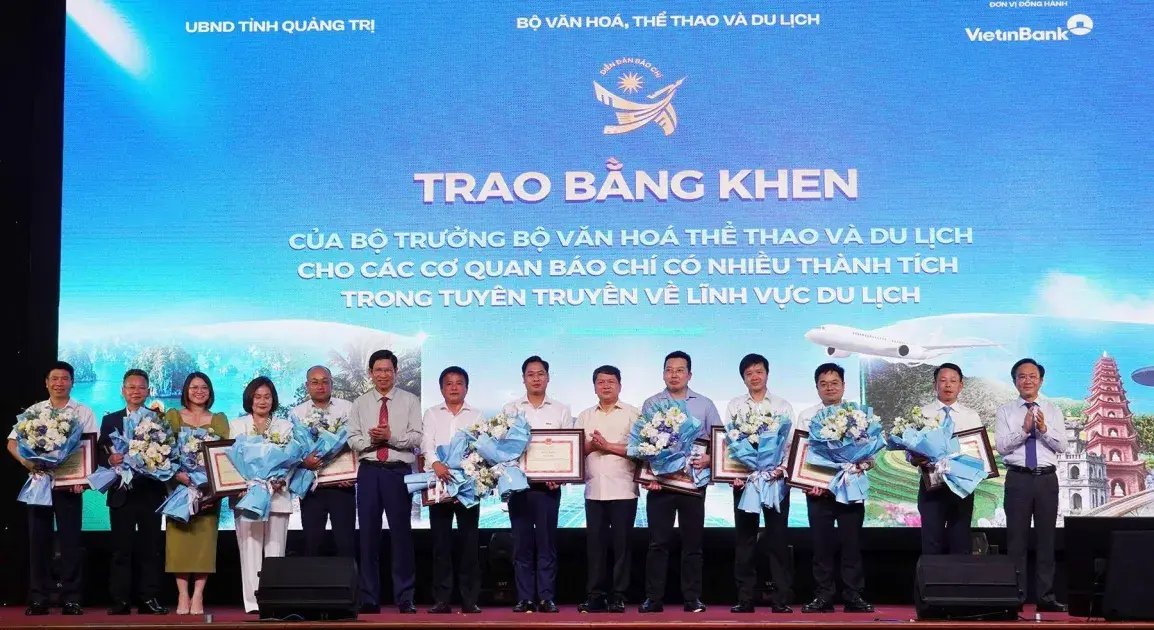 Vai trò của báo chí trong việc thúc đẩy ngành kinh tế du lịch tại Việt Nam