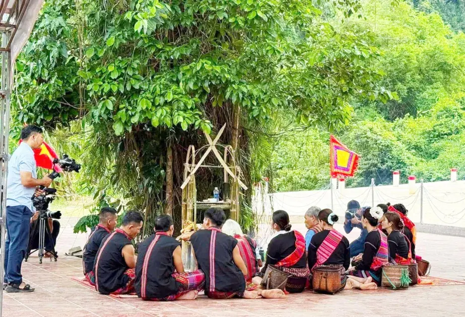Lễ hội Trỉa lúa: Giữ mùa xanh giữa đại ngàn Trường Sơn
