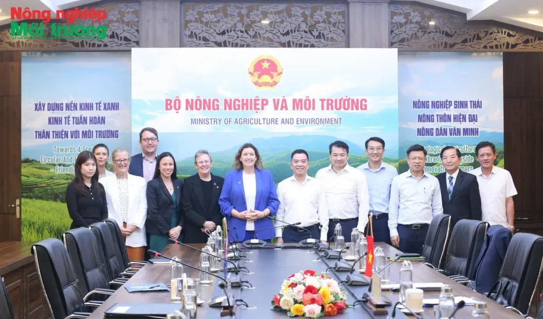 Bộ Nông nghiệp và Môi trường hợp tác với Australia phát triển bền vững kinh tế biển