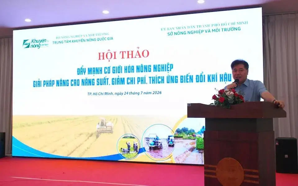 Cơ giới hóa nông nghiệp: Đừng chỉ đưa máy ra đồng, hãy giải phóng tư duy nhà nông