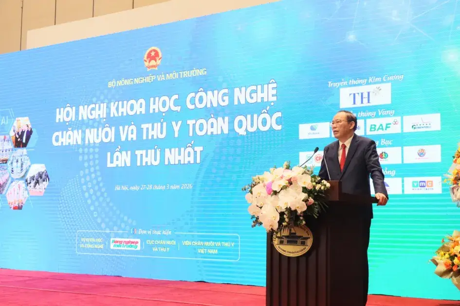 Thứ trưởng Phùng Đức Tiến: Khoa học công nghệ là động lực then chốt tái cấu trúc ngành Chăn nuôi và Thú y trong kỷ nguyên mới