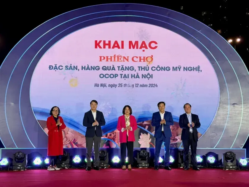 Sản phẩm OCOP tiêu biểu tại phiên chợ đặc sản ở Hà Nội